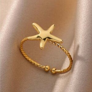 Gold star adjustable ring